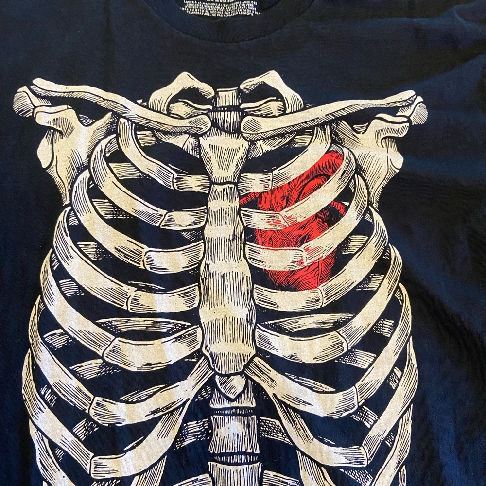 Skeleton Ribcage Graphic Adult Tee Shirt - Black and Red Large